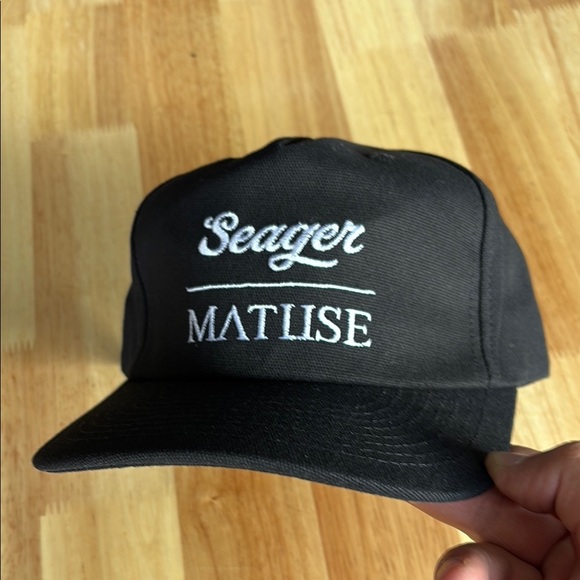 Seager X Matlise collab Black Cap - Picture 1 of 7